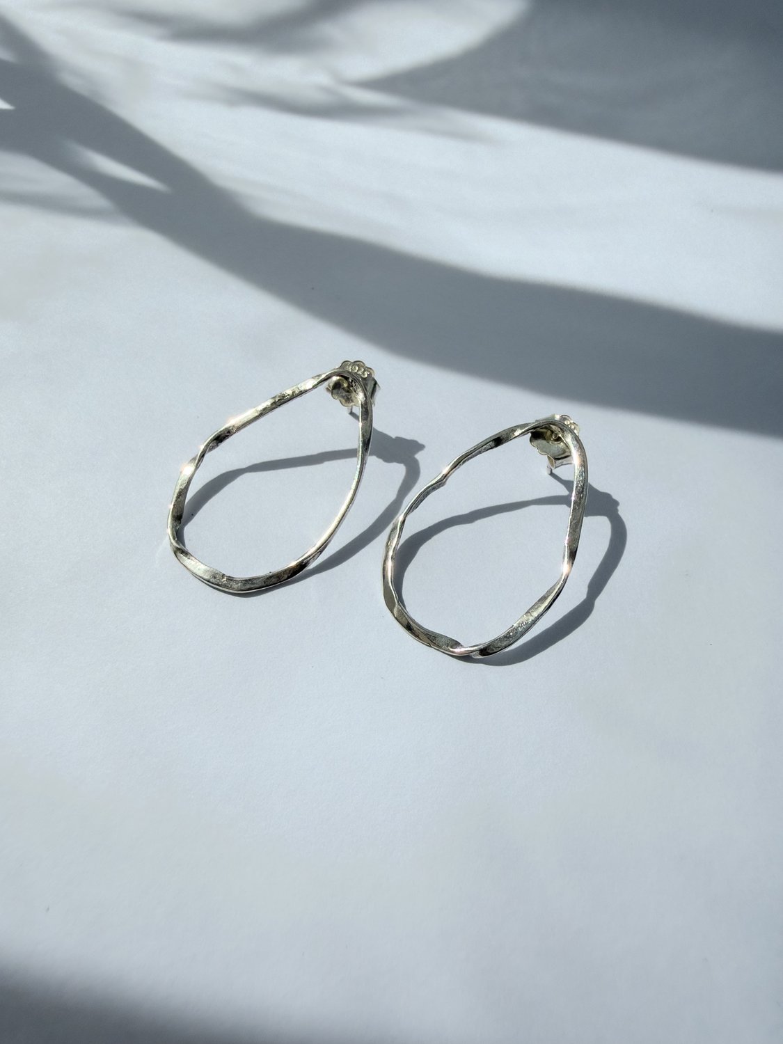 Handmade Balinese Silver Earrings - Nirakara